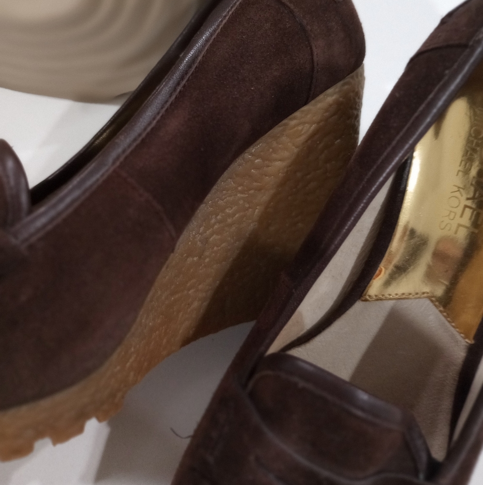 Shoes - Picture 4 of 4